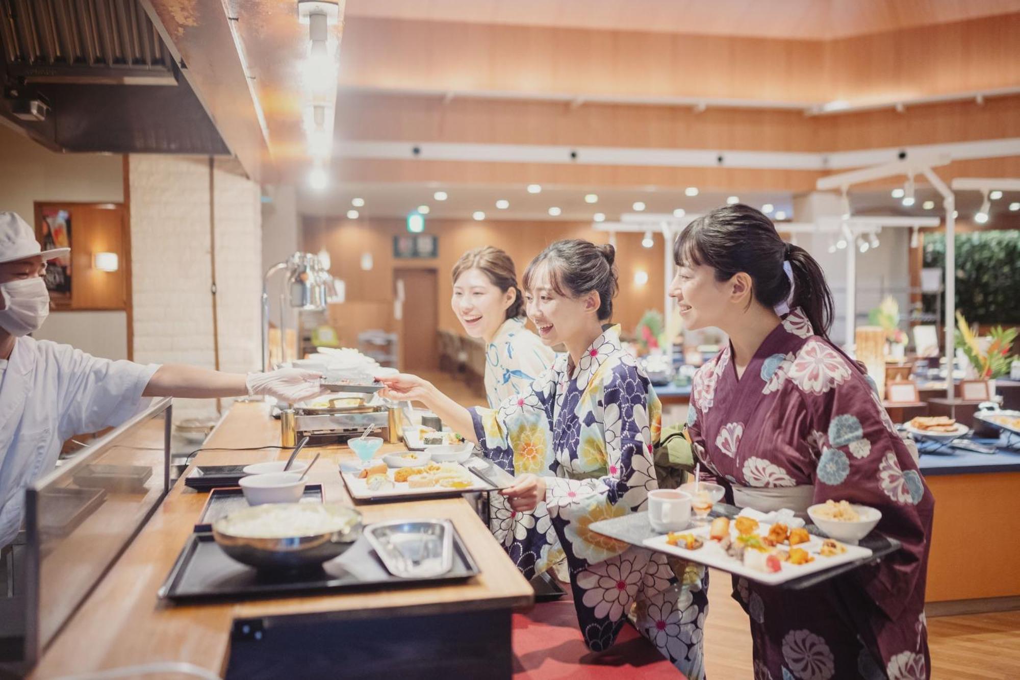 Ooedo Onsen Monogatari Dogo เรียวกัง 3*